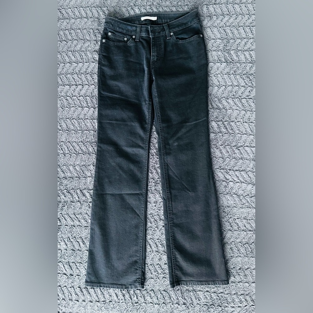 LEVI’s Classic Straight-Leg Women’s Jeans — Black